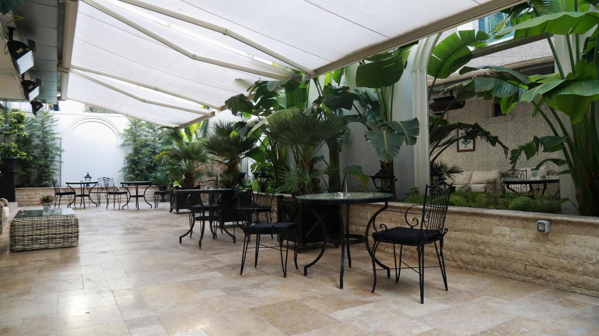 Dbd Hotel Bayrakli Smirne Esterno foto