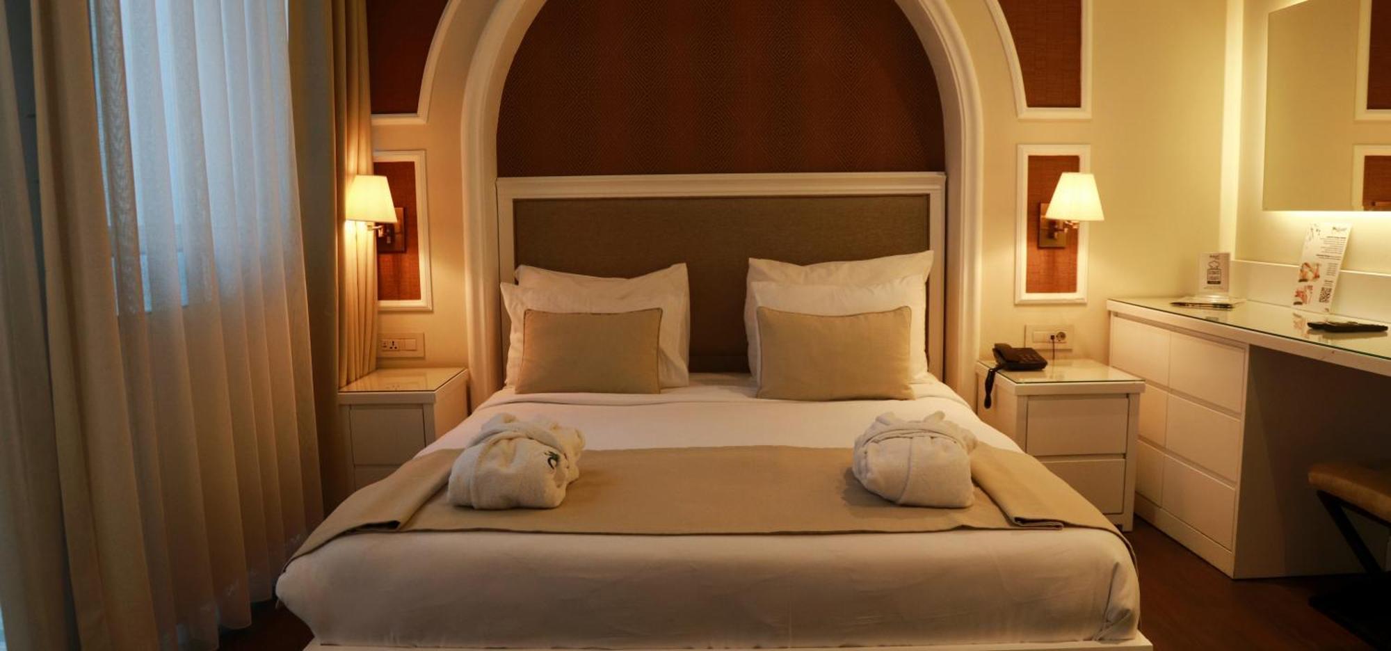 Dbd Hotel Bayrakli Smirne Esterno foto